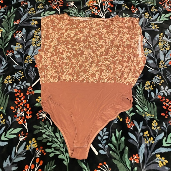 Free People Weekender Set - Latte - Size M - Picture 7 of 10